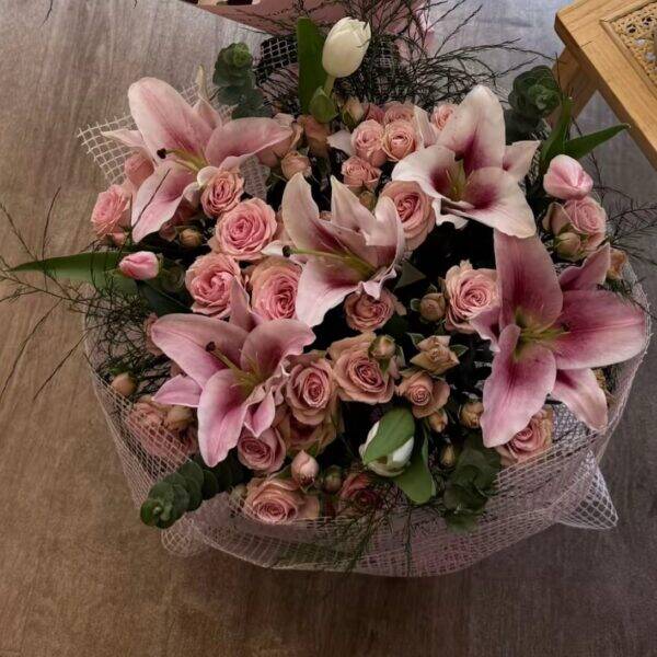 باقة ورد ليليوم رائعه
